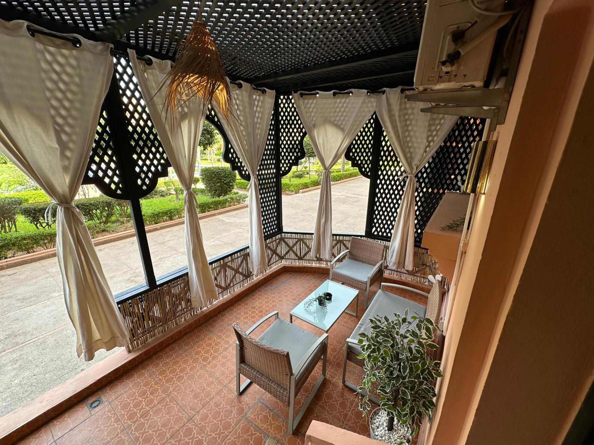 Oasis De Detente Avec Terrasse Et Vue Sur Piscine Marakeş Dış mekan fotoğraf